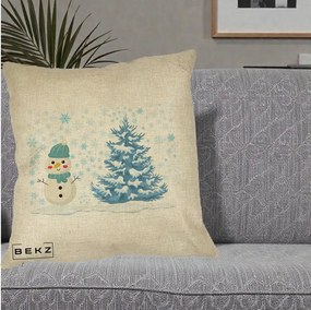 Perna Decorativa Om de Zapada si Brad Craciun, 40x40 cm, Crem, Husa Detasabila, Perna Inclusa, BEKZ®