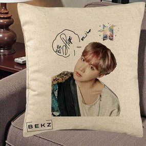 Perna Personalizata K-pop BTS J-Hope Par Roz Autograf, 40x40 cm, Bej, Husa Detasabila, Perna Inclusa, BEKZ®