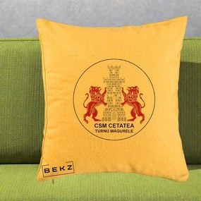 Perna Personalizata CSM Cetatea Turnu Magurele Fotbal, 40x40 cm, Galben, Husa Detasabila, Perna Inclusa, BEKZ®