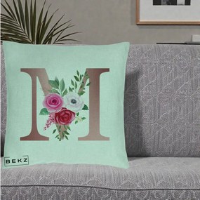 Cadou Personalizat - Perna Personalizata Monograma Rose Gold Litera M cu Trandafiri, 40x40 cm, Verde Menta, Husa Detasabila, Perna Inclusa, BEKZ®