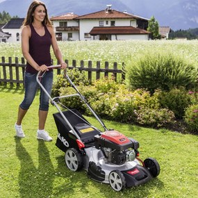 Mașină de tuns iarba pe benzină EASY 5.10 SP-S