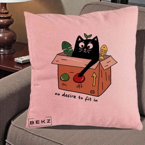 Perna Decorativa Pisica in Cutie No Desire to Fit In, 40x40 cm, Roz, Husa Detasabila, Perna Inclusa, BEKZ®