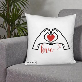 Perna Decorativa Love Maini Inima cu Inscriptie Love Rosu, 40x40 cm, Alb Pufos, Husa Detasabila, Perna Inclusa, BEKZ®