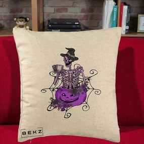 Perna Decorativa Schelet Vrajitor cu Dovleac Violet Halloween, 40x40 cm, Bej, Husa Detasabila, Perna Inclusa, BEKZ®