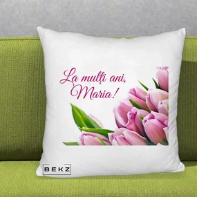 Cadou de Onomastica - Perna Personalizata La Multi Ani Maria Lalele, 40x40 cm, Alb Pufos, Husa Detasabila, Perna Inclusa, BEKZ®