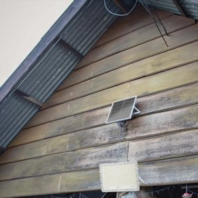 Proiector LED solar de exterior LED/30W/3,2V 4000K alb + telecomandă