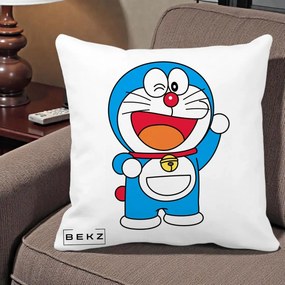 Perna Personalizata Doraemon Salutand, 40x40 cm, Alba Mata, Husa Detasabila, Perna Inclusa, BEKZ®