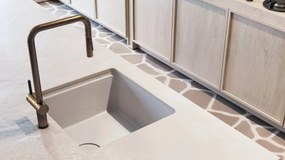 MOMI Baterie Bucătărie cu Pipă Extractibilă – Bronz Periat (BKM_C73N)