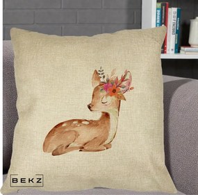 Perna Decorativa Caprioara cu Flori in Coama, 40x40 cm, Crem, Husa Detasabila, Perna Inclusa, BEKZ®