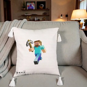 Perna Personalizata Minecraft Steve cu Tarnacop, 40x40 cm, Bej cu Franjuri, Husa Detasabila, Perna Inclusa, BEKZ®