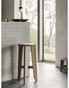 Scaun de bar în culoare naturală din lemn de stejar (înălțime șezut 75 cm) Eli – Blomus