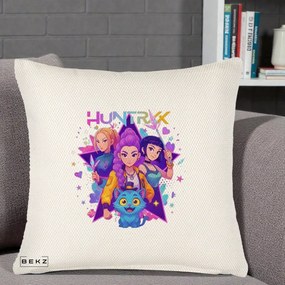 Perna Personalizata K-pop HUNTRX Trio cu Pisica Stele, 40x40 cm, Crem Reliefat, Husa Detasabila, Perna Inclusa, BEKZ®