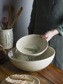 Farfurie adâncă din ceramică cu motiv floral aplicat manual, D21×H6 cm, 1000 ml, „Bea"