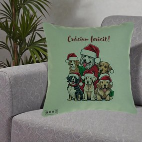 Perna Decorativa Caini cu Bonete Craciun Fericit, 40x40 cm, Verde, Husa Detasabila, Perna Inclusa, BEKZ®
