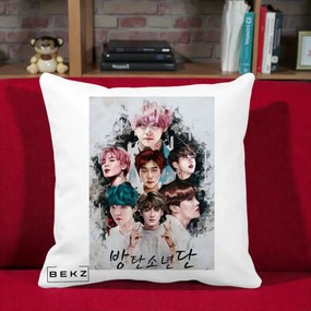 Perna Personalizata K-pop BTS Bangtan Boys Poster Artistic Negru Alb, 40x40 cm, Alba Mata, Husa Detasabila, Perna Inclusa, BEKZ®