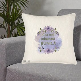 Cadou pentru Bunica - Perna Personalizata Cea Mai Minunata Bunica Flori Mov Acuarela Verde, 40x40 cm, Crem Reliefat, Husa Detasabila, Perna Inclusa, BEKZ®