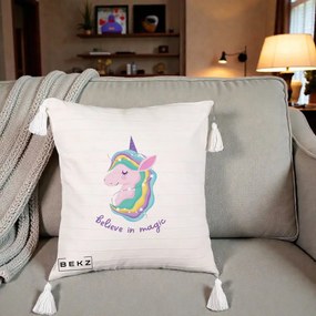 Perna Decorativa Unicorn Believe in Magic, 40x40 cm, Bej cu Franjuri, Husa Detasabila, Perna Inclusa, BEKZ®