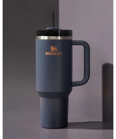 Termos albastru închis cu pai din oțel inoxidabil 1,18 l Quencher H2.0 FlowState Tumbler Twilight – Stanley