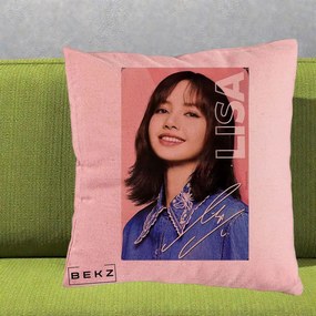 Perna Personalizata K-pop BLACKPINK Lisa cu Semnatura, 40x40 cm, Roz, Husa Detasabila, Perna Inclusa, BEKZ®