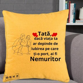 Cadou pentru Tata - Perna Personalizata Tata Nemuritor cu Inimi Rosii, 40x40 cm, Galben, Husa Detasabila, Perna Inclusa, BEKZ®