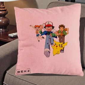 Perna Personalizata Pokemon Ash Misty Brock si Pikachu, 40x40 cm, Roz, Husa Detasabila, Perna Inclusa, BEKZ®