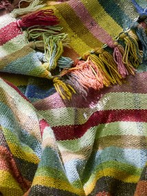 Pătură din bumbac reciclat, multicolor, cu model în carouri și franjuri multicolore, 160x130 cm, „Elmy"