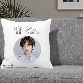 Perna Personalizata K-pop BTS V Taehyung Portret Cerc Autograf, 40x40 cm, Alba Mata, Husa Detasabila, Perna Inclusa, BEKZ®