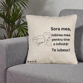 Cadou pentru Sora - Perna Personalizata Sora Mea Te Iubesc Line Art Portrete Fata in Fata, 40x40 cm, Bej Canapea, Husa Detasabila, Perna Inclusa, BEKZ®