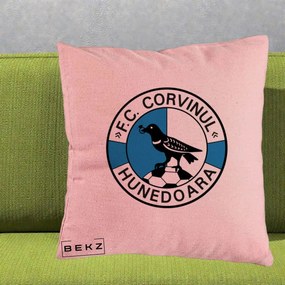 Perna Personalizata FC Corvinul Hunedoara Fotbal, 40x40 cm, Roz, Husa Detasabila, Perna Inclusa, BEKZ®