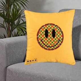 Perna Decorativa Smiley Face Checkered cu Floricele, 40x40 cm, Galben, Husa Detasabila, Perna Inclusa, BEKZ®
