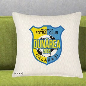 Perna Personalizata AFC Dunarea Calarasi 2005 Fotbal, 40x40 cm, Crem Reliefat, Husa Detasabila, Perna Inclusa, BEKZ®