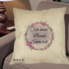 Cadou pentru Soacra - Perna Personalizata Cea mai Buna Soacra cu Coronita Flori Roz si Mov, 40x40 cm, Crem, Husa Detasabila, Perna Inclusa, BEKZ®