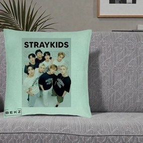 Perna Personalizata K-pop Stray Kids STRAYKIDS Alb-Negru cu Foto Grup, 40x40 cm, Verde Menta, Husa Detasabila, Perna Inclusa, BEKZ®