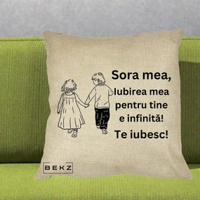 Cadou pentru Sora - Perna Personalizata Sora Mea Te Iubesc Copii Tinand Maini din Spate, 40x40 cm, Crem, Husa Detasabila, Perna Inclusa, BEKZ®