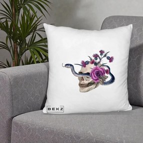 Perna Decorativa Craniu cu Sarpe si Trandafiri Gothic, 40x40 cm, Alb Pufos, Husa Detasabila, Perna Inclusa, BEKZ®