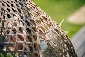 Scaun suspendat maro deschis TROPIKAL cu suport