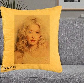 Perna Personalizata K-pop BLACKPINK Rose, 40x40 cm, Galben, Husa Detasabila, Perna Inclusa, BEKZ®