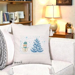 Perna Decorativa Om de Zapada si Brad Craciun, 40x40 cm, Bej cu Franjuri, Husa Detasabila, Perna Inclusa, BEKZ®