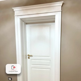 Usa de interior PORTA VIENA cu modul Retro - Pervaz de tip capitel si Cornisa Vopsea Standard, 95-140 mm, Alb