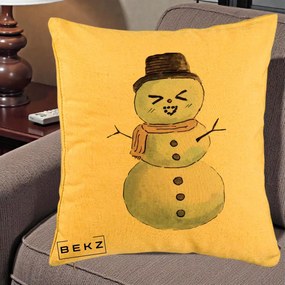 Perna Decorativa Om de Zapada Kawaii Haios, 40x40 cm, Galben, Husa Detasabila, Perna Inclusa, BEKZ®