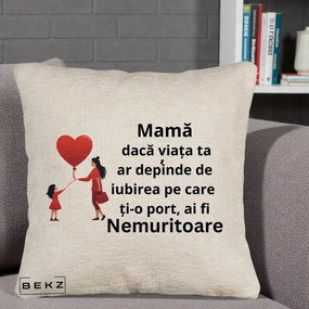 Cadou pentru Mama - Perna Personalizata Mama Nemuritoare cu Bebelus Kawaii, 40x40 cm, Bej Canapea, Husa Detasabila, Perna Inclusa, BEKZ®