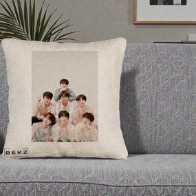 Perna Personalizata K-pop BTS Foto Grup Pastel, 40x40 cm, Bej Canapea, Husa Detasabila, Perna Inclusa, BEKZ®