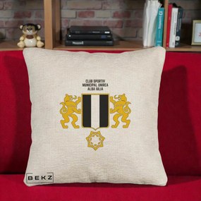 Perna Personalizata CSM Unirea Alba Iulia Fotbal, 40x40 cm, Bej Canapea, Husa Detasabila, Perna Inclusa, BEKZ®