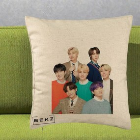 Perna Personalizata K-pop BTS Fotografie Grup Tinute Elegante, 40x40 cm, Bej, Husa Detasabila, Perna Inclusa, BEKZ®