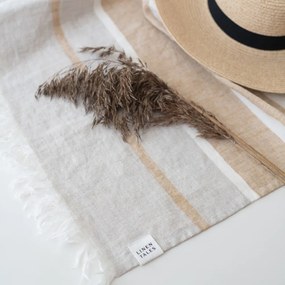 Pătură bej din in pentru plajă 140x170 cm Allure Stripe – Linen Tales
