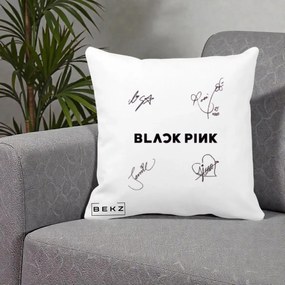 Perna Personalizata K-pop BLACKPINK Tinute Negre Grup Simplu, 40x40 cm, Alba Mata, Husa Detasabila, Perna Inclusa, BEKZ®