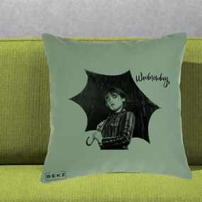 Perna Personalizata Wednesday Addams cu Umbrela Foto, 40x40 cm, Verde, Husa Detasabila, Perna Inclusa, BEKZ®