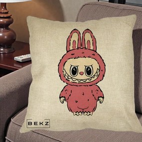 Perna Personalizata Labubu Roz Solo, 40x40 cm, Crem, Husa Detasabila, Perna Inclusa, BEKZ®
