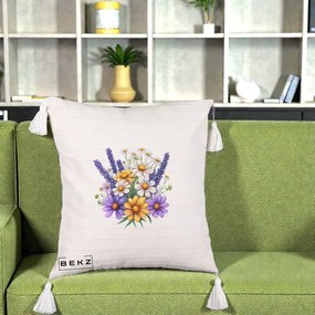 Perna Decorativa Lavanda Musetel si Flori Mov, 40x40 cm, Bej cu Franjuri, Husa Detasabila, Perna Inclusa, BEKZ®