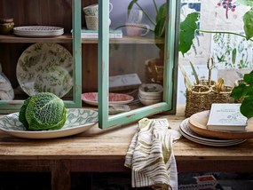 Vitrină de perete vintage shabby chic din lemn, verde, cu 2 uși vitrate, 3 rafturi și mânere curbate, 122 x 81 x 22 cm, „Hazem”